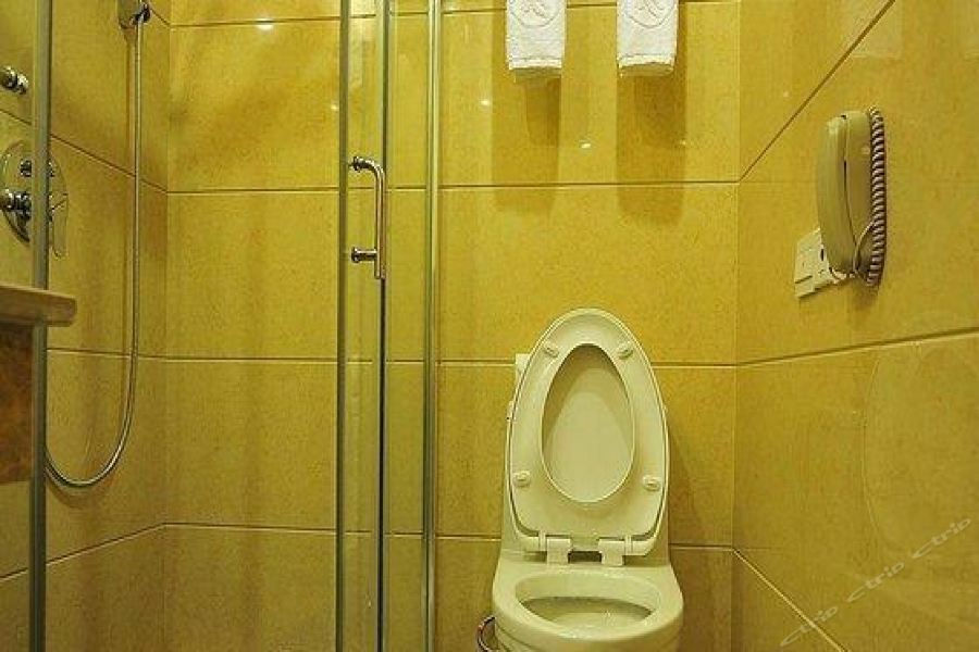 Chonpines Hotel Anshun Exterior photo